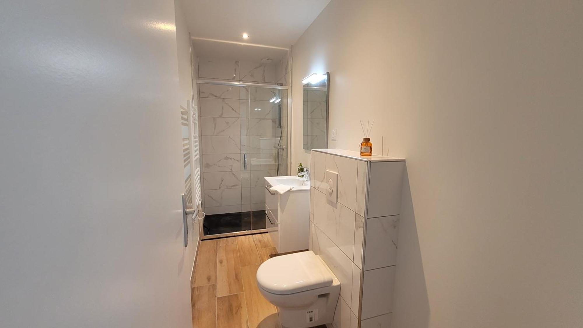 Bel Appartement T5 Neuf Avec 4 Chambres Tarbes Ngoại thất bức ảnh