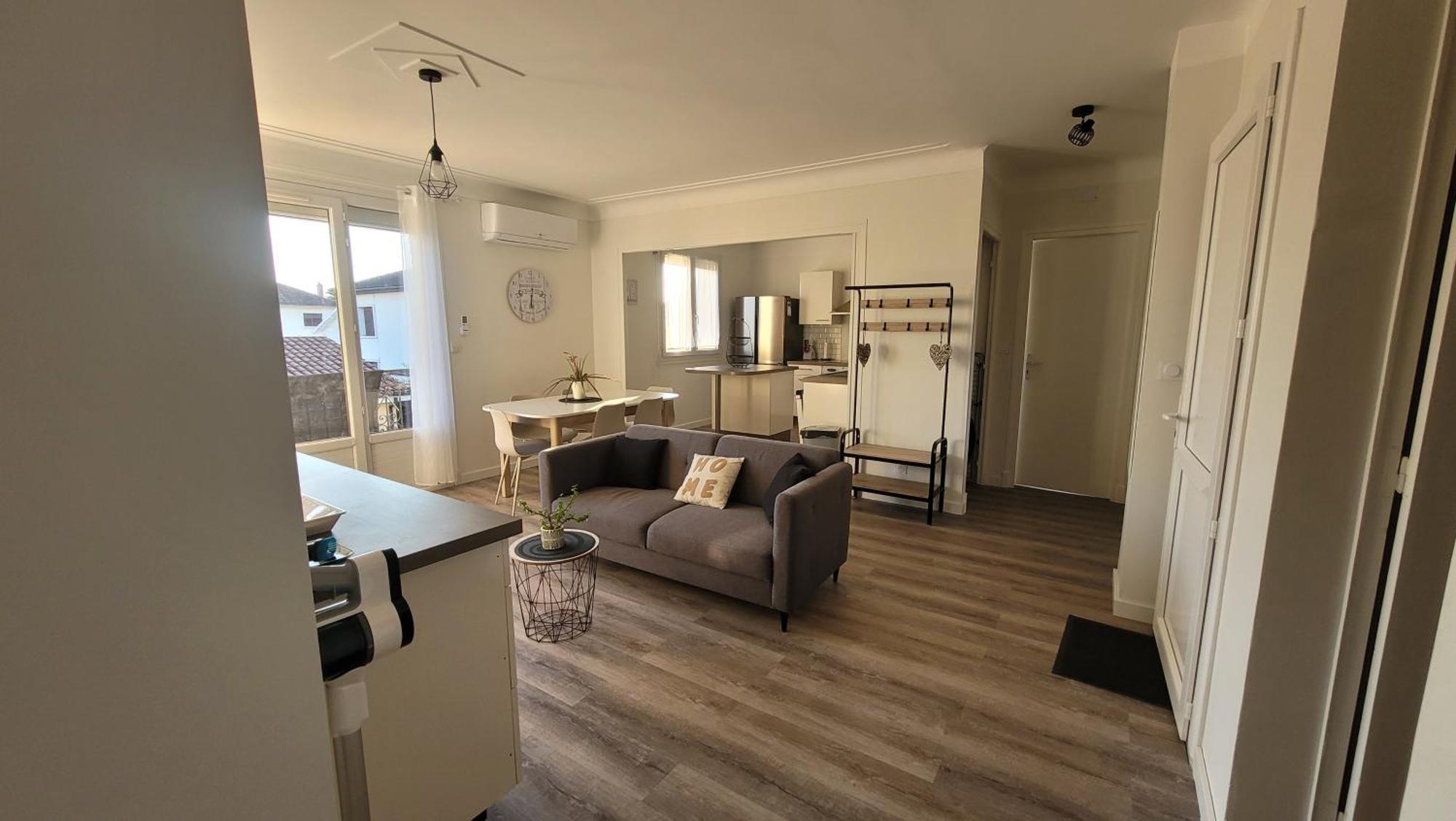 Bel Appartement T5 Neuf Avec 4 Chambres Tarbes Ngoại thất bức ảnh